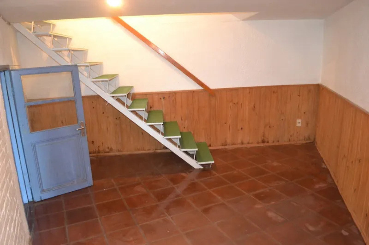 Casa ID.5934 - Alquiler Casa 2 Dormitorios Malvin con patio y cochera