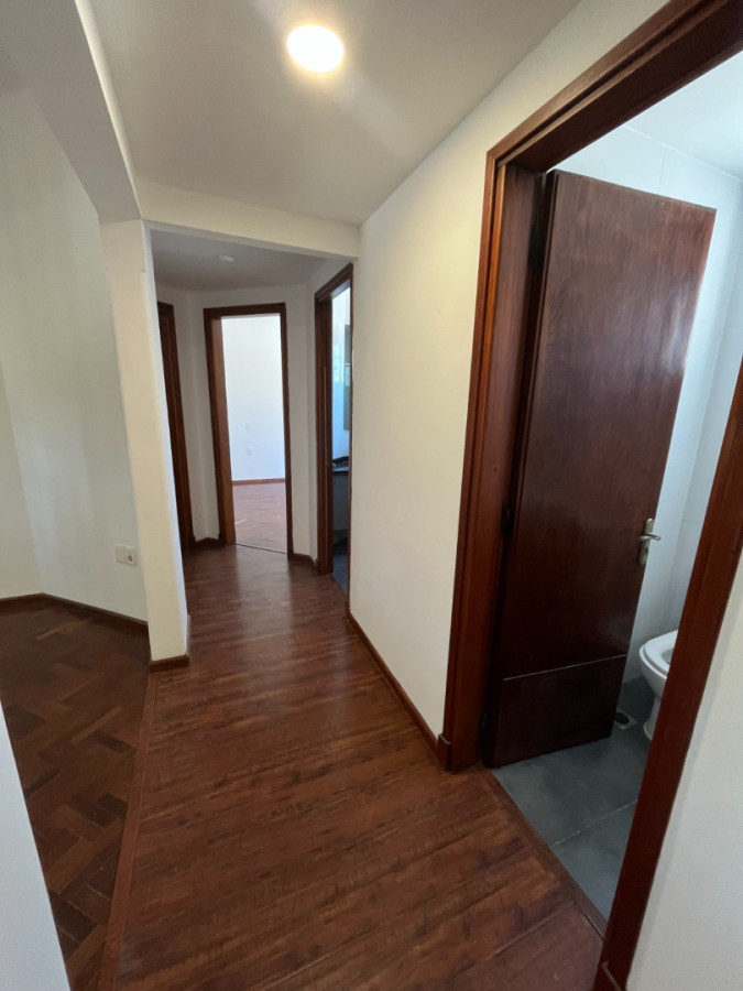 Casa ID.6063 - Alquiler Casa PH 4 Dormitorio Buceo con parrillero