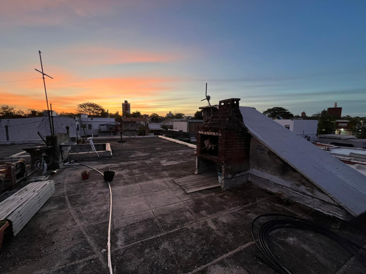 Casa ID.5345 - Venta Casa de Altos 2 Dormitorios Buceo con Balcon y Azotea