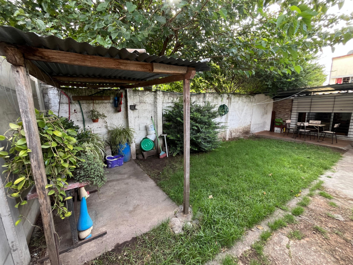 Casa ID.5956 - Venta Casa 2 Dormitorios Union con Patio Cochera y Barbacoa