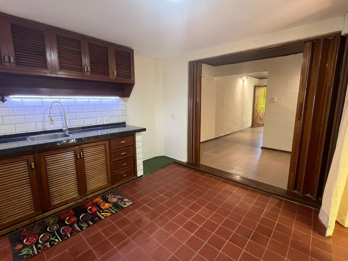 Casa ID.6096 - Alquiler Casa 2 Dormitorios Buceo con patio 