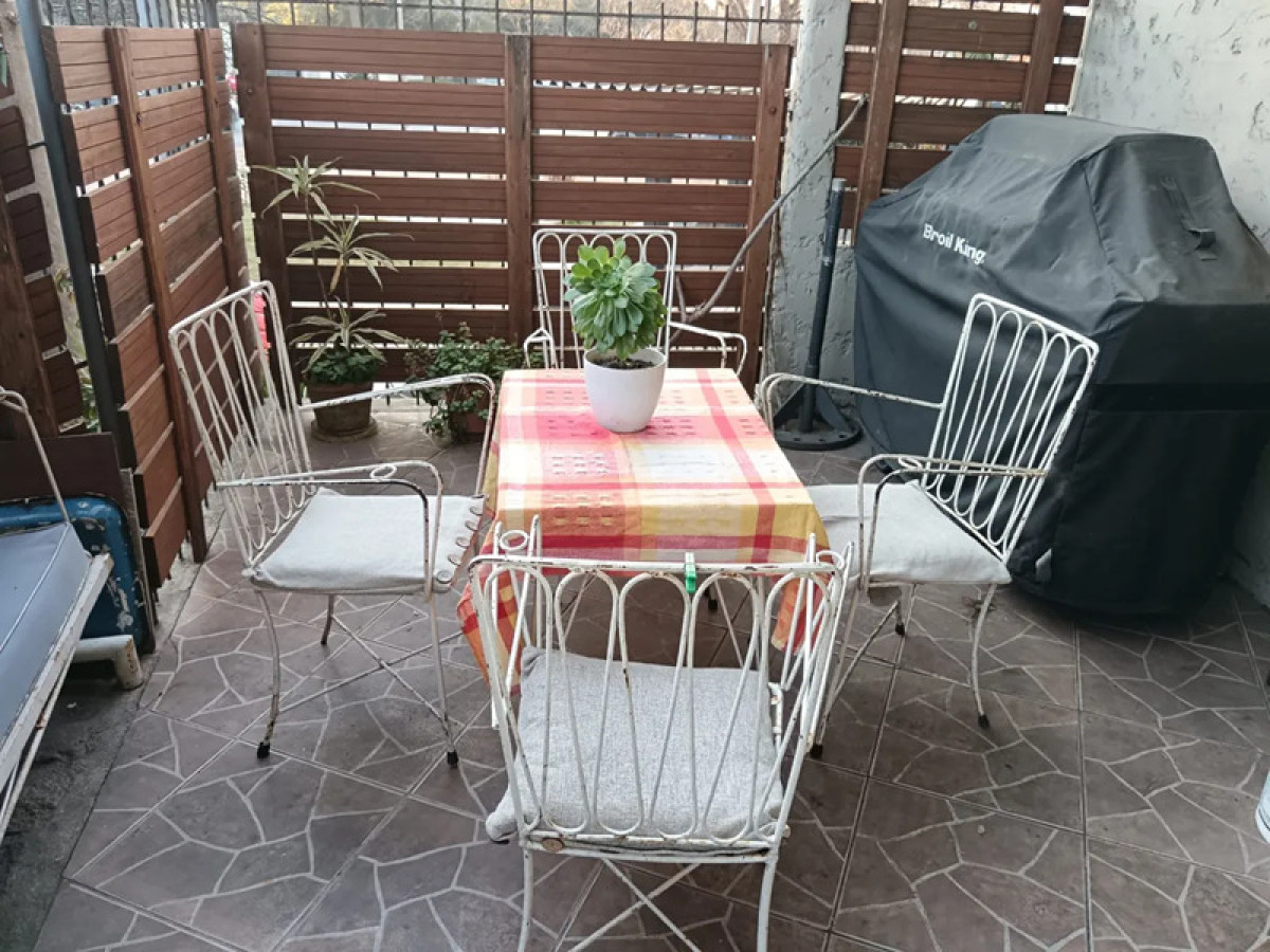 Casa ID.5763 - Venta Gran Casa Padron Unico 5 Dormitorios Cochera y Terraza