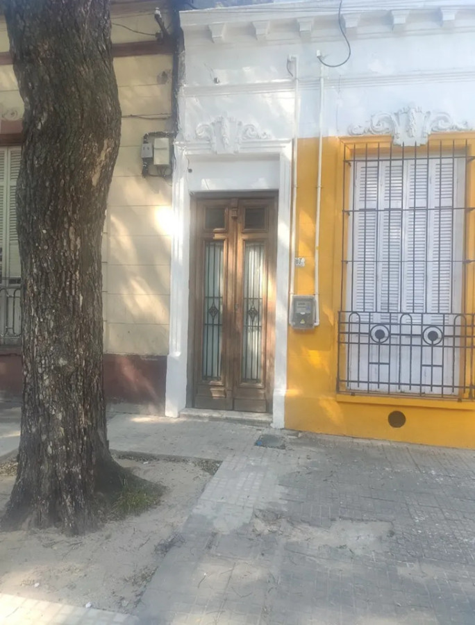 Casa ID.6147 - Venta Casa 8 Dormitorios 2 Cocinas Inversion Bella Vista