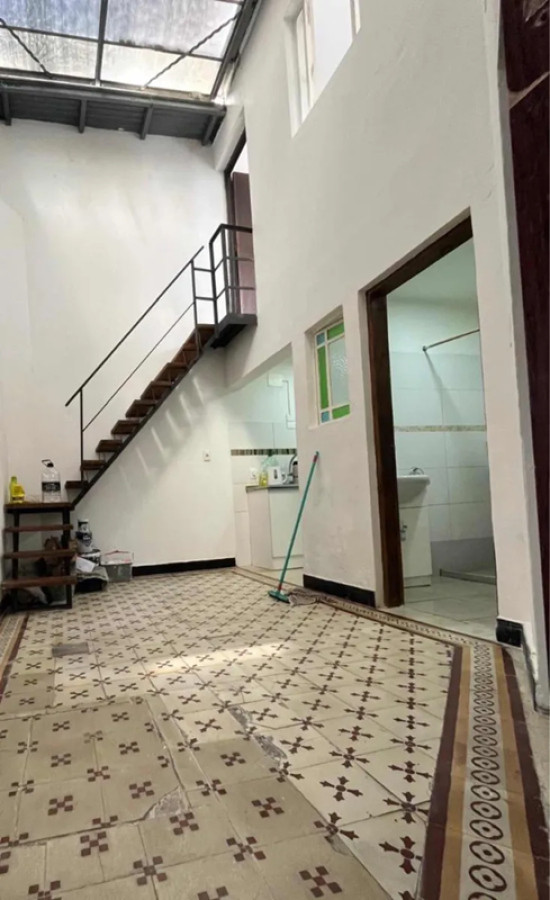 Casa ID.5232 - Venta con renta Casa 4 Dormitorios Cordon con patio y garaje