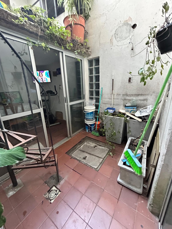 Casa ID.3528 - Venta Casa con Renta Inversión 6 Dormitorios Goes con Patio