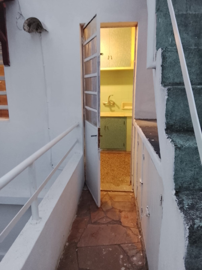 Casa ID.6452 - Alquiler o Venta Casa 4 Dormitorios Buceo Parrillero y Cochera