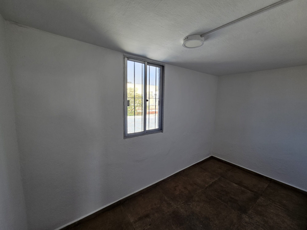 Casa ID.6540 - Venta Casa 3 o 4 Dormitorios Barbacoa y Garaje La Blanqueada