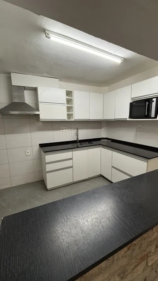 Casa ID.6450 - Alquiler Casa 2 Dormitorios La Blanqueada con azotea y cochera