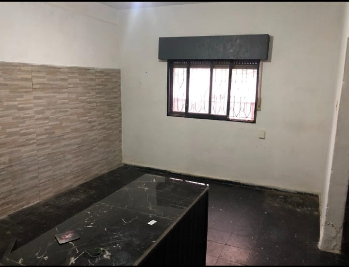 Casa ID.5065 - Alquiler Casa 1 Dormitorio Cerrito con patio con parrillero
