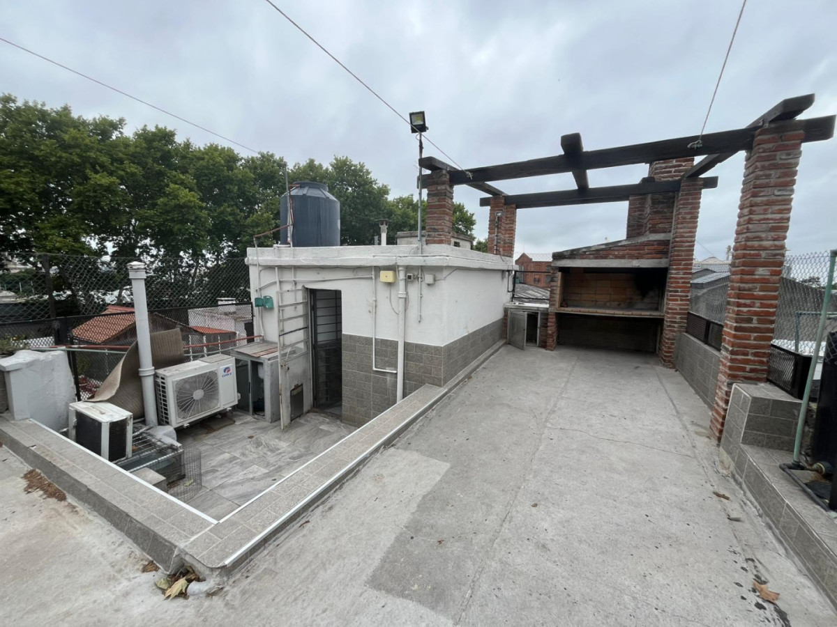 Casa ID.5784 - Venta Casa 4 Dormitorios Terraza y Parrillero Bella Vista