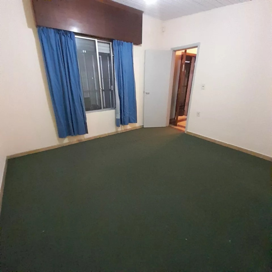 Casa ID.4484 - Venta 2 Casas en Excelente Terreno Malvin Norte Padrón Unico