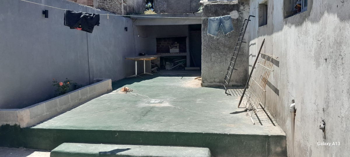 Casa ID.5931 - Venta Casa Reciclada 2 Dormitorios Barbacoa Perez Castellano