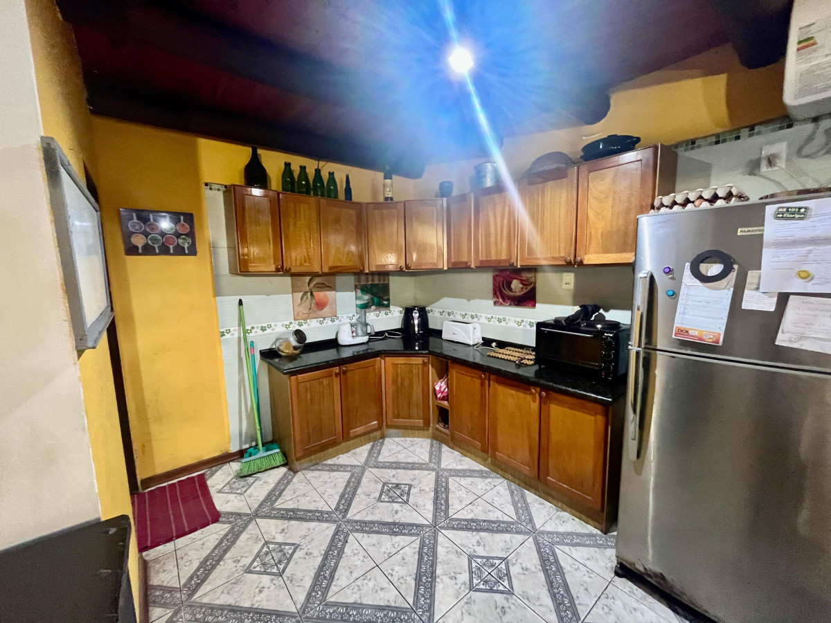 Casa ID.4498 - Venta Terreno + 2 Casas El Pinar con Piscina y Barbacoa