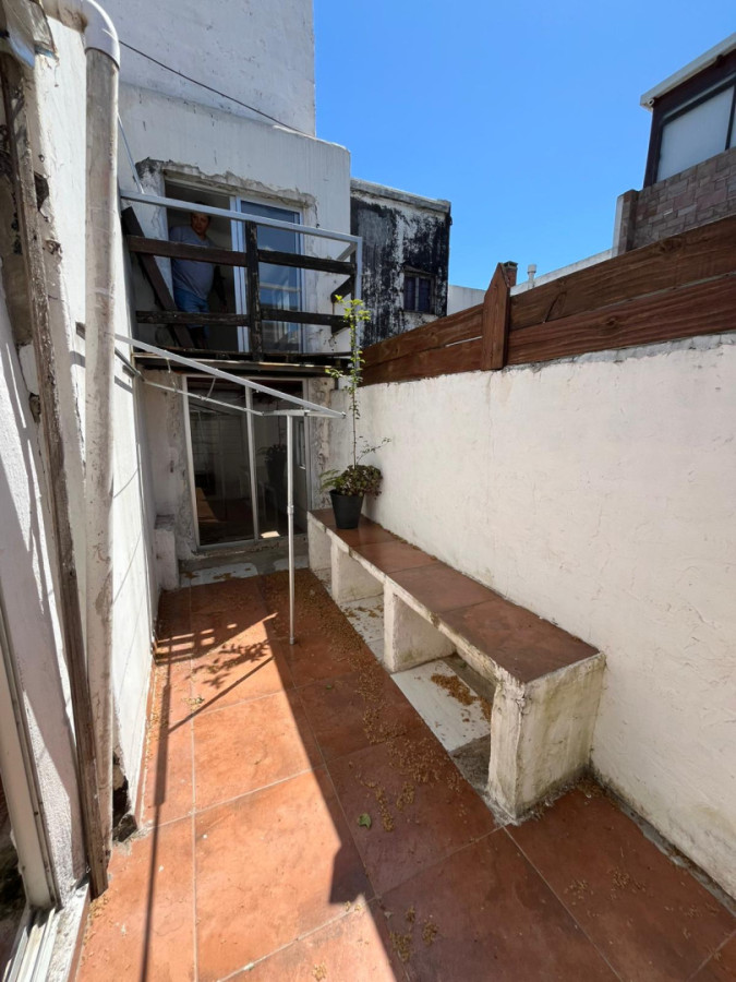 Casa ID.5446 - Venta Casa 3 o 4 Dormitorios Parque Rodo Inversion con Terraza