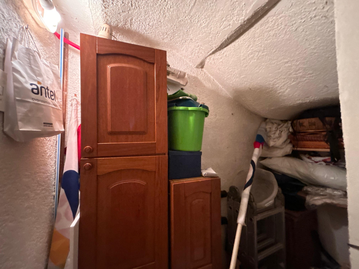 Casa ID.4939 - Venta Casa 4 Dormitorios Cordón con Barbacoa y Azotea