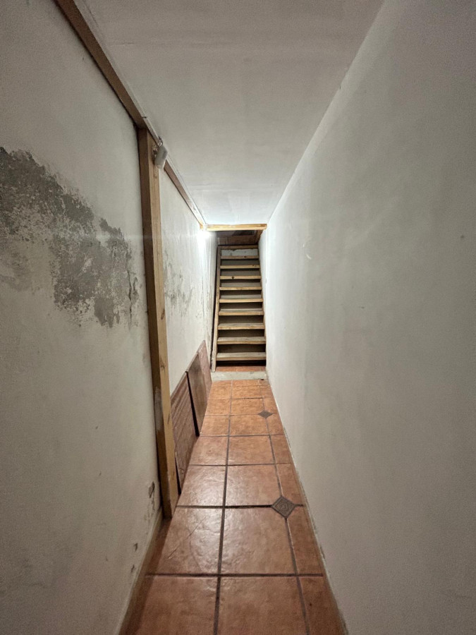 Casa ID.3528 - Venta Casa con Renta Inversión 6 Dormitorios Goes con Patio