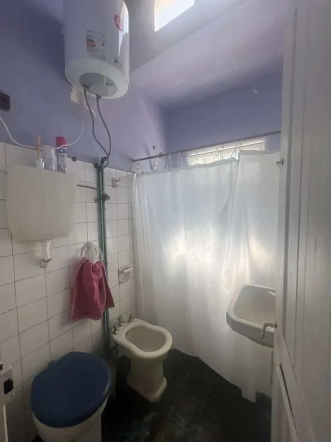 Casa ID.6068 - Alquiler Casa 2 Dormitorios La Teja con patio y cochera