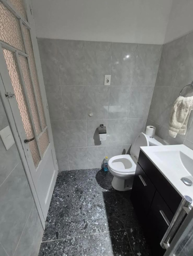 Casa ID.6662 - Alquiler Casa Ph 2 Dormitorio Malvin con patio y cochera