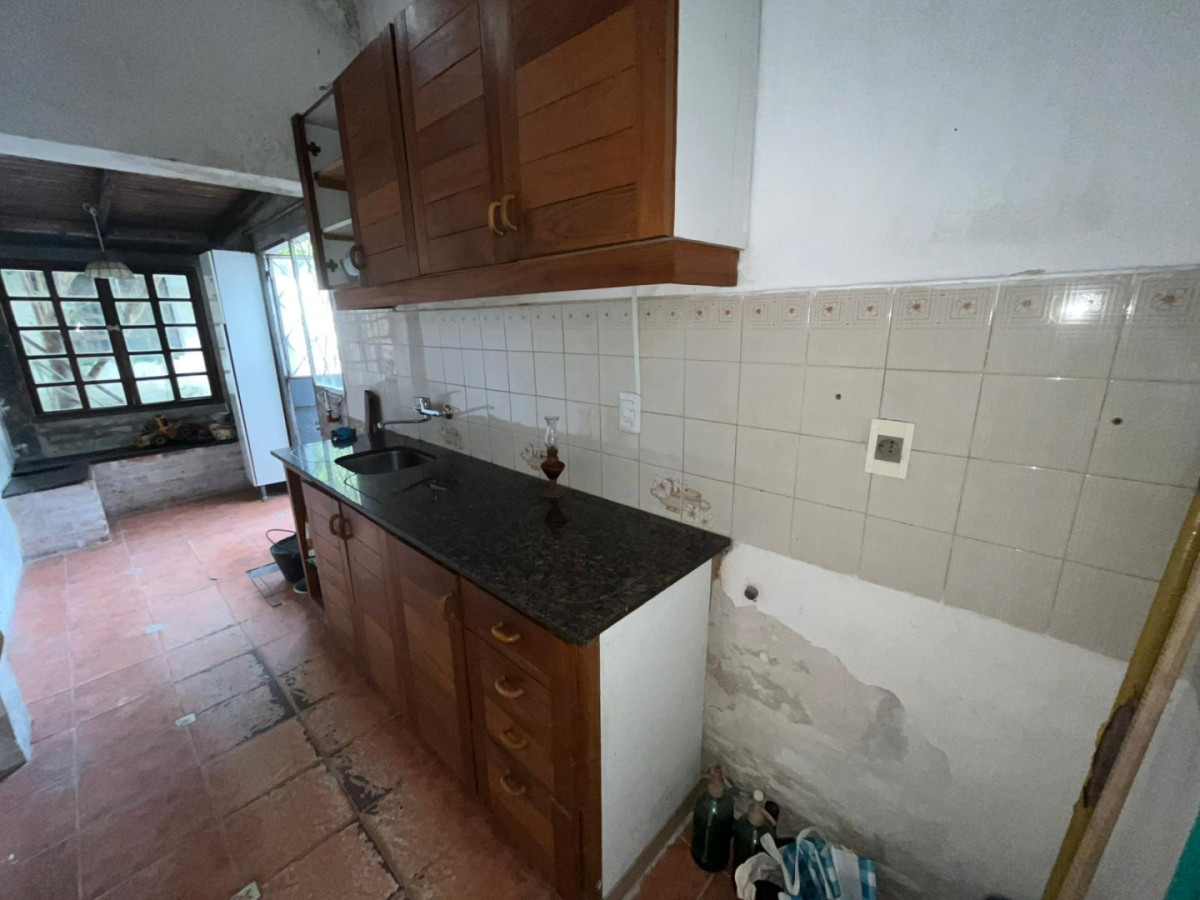 Casa ID.5668 - Venta Casa 2 Dormitorios Pocitos con patio 