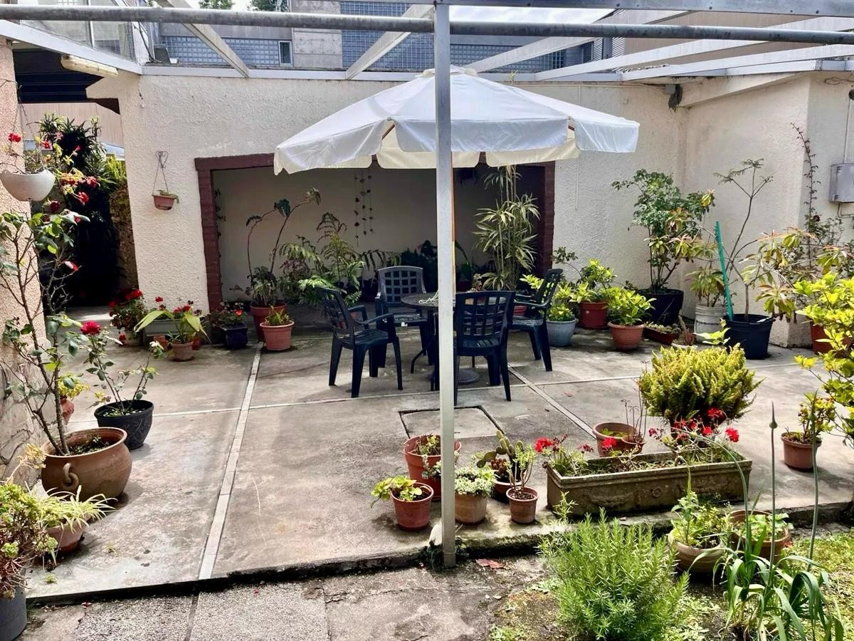 Casa ID.4588 - Venta Casa 5 Dormitorios Malvin con Piscina Barbacoa y Garaje