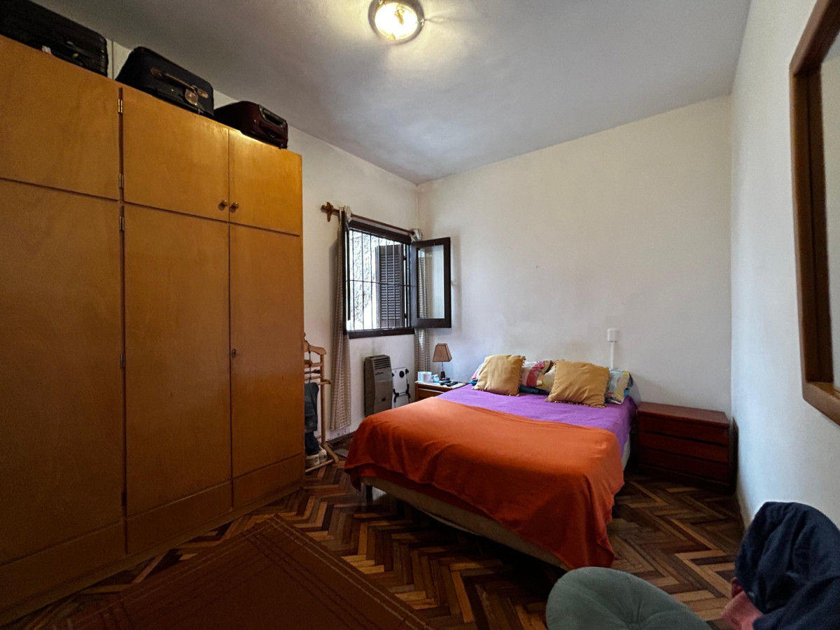 Casa ID.5459 - Venta Casa Ph 4 Dormitorios Aguada con Garaje y Patio