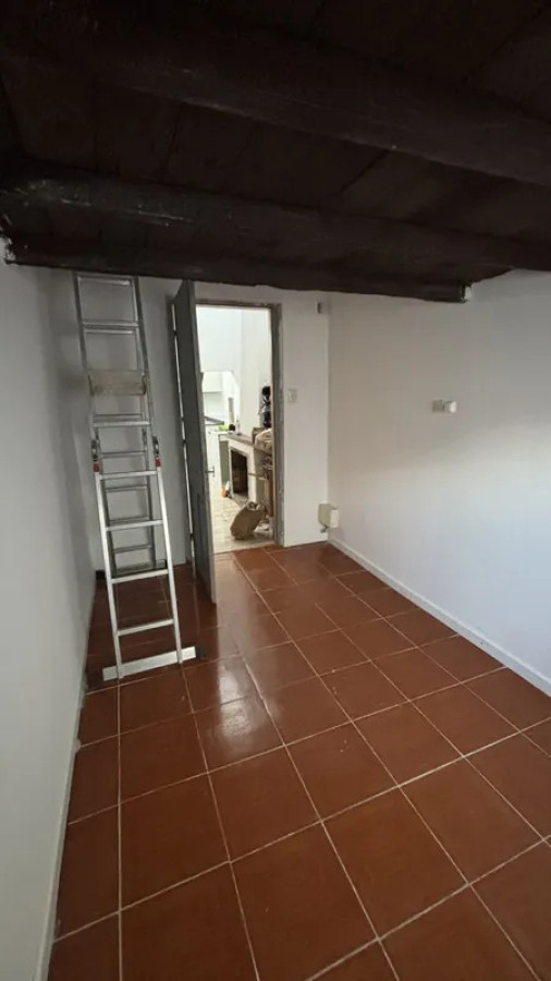 Casa ID.6450 - Alquiler Casa 2 Dormitorios La Blanqueada con azotea y cochera