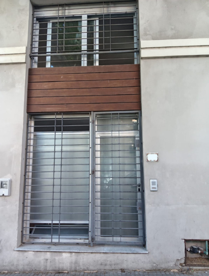 Casa ID.5795 - Alquiler Apartamento tipo Casa 3 Dormitorios y Patio Palermo