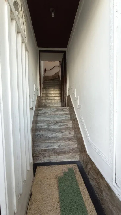 Casa ID.4795 - Alquiler Casa 4 Dormitorios Buceo con terraza y balcón 