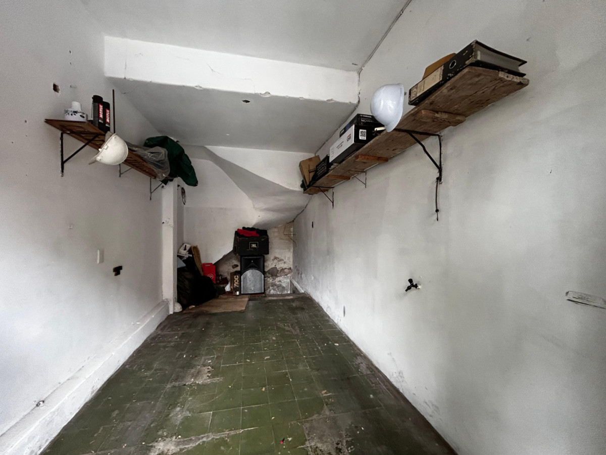 Casa ID.5459 - Venta Casa Ph 4 Dormitorios Aguada con Garaje y Patio