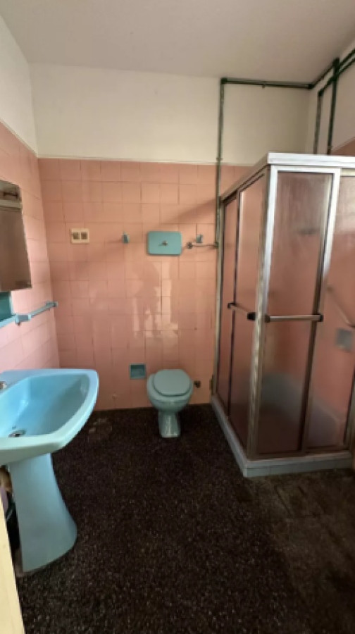 Casa ID.3577 - Venta Casa 4 Dormitorios Buceo Patio Piscina Cochera 
