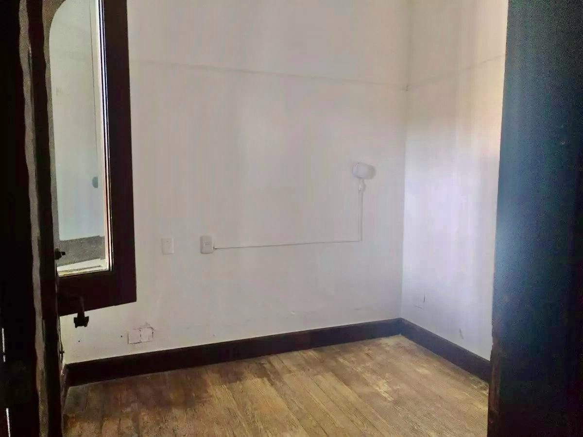 Casa ID.4502 - Venta Gran Casa 14 Dormitorios y Terreno Malvin Inversión 