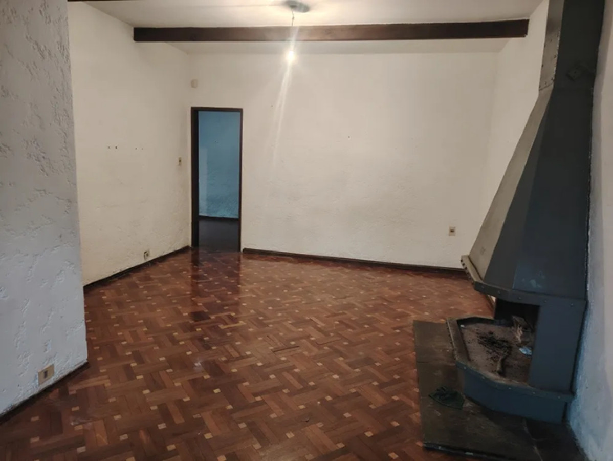 Casa ID.5027 - Venta y Alquiler Casa 3 o 4 Dormitorios Carrasco con Garaje y Patio