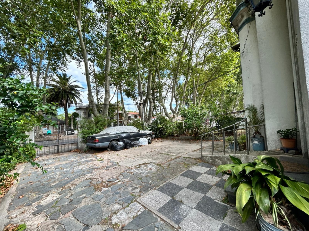 Casa ID.2977 - Venta Casa con Apartamentos Padrón Único Sayago Inversión