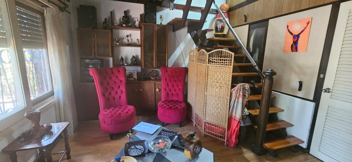 Casa ID.6049 - Venta Casa 2 Dormitorios Aires Puros con Garaje y Patio