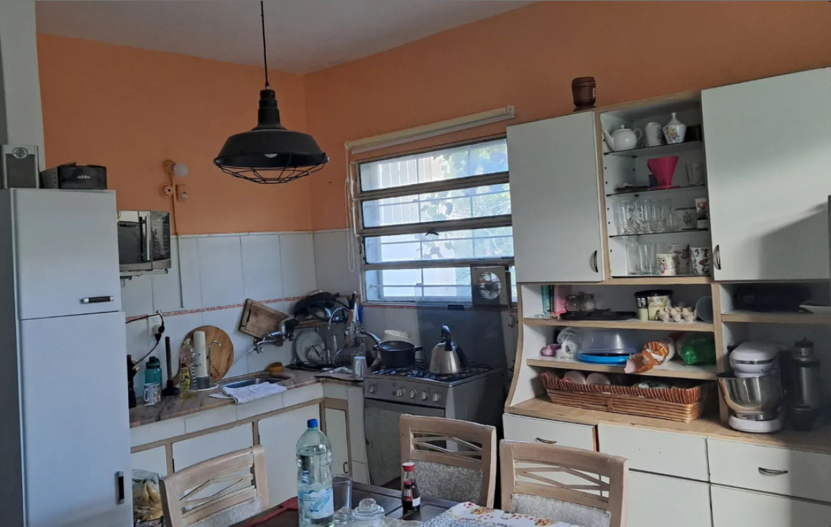 Casa ID.6330 - Venta Casa Padron Unico 2 Dormitorios Sayago Patio y Garaje