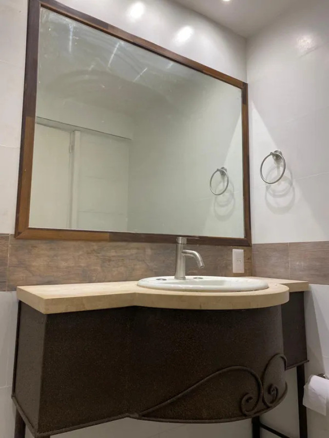 Casa ID.5786 - Alquiler Casa 3 Dormitorios Malvin con patio y garaje