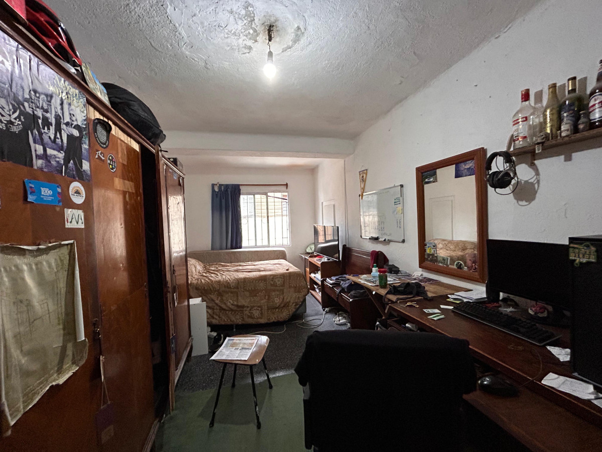 Casa ID.4705 - Venta Casa y Apartamento 4 Dormitorios Tres Cruces 