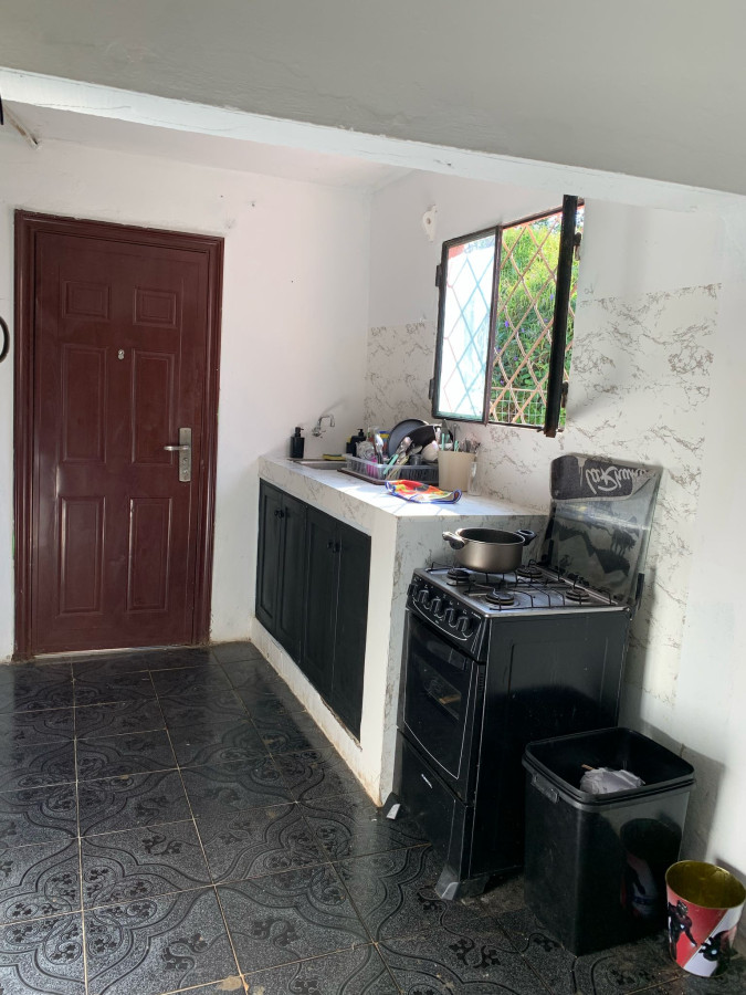 Casa ID.4809 - Venta Casa 2 Dormitorios Villa García con jardin y cochera