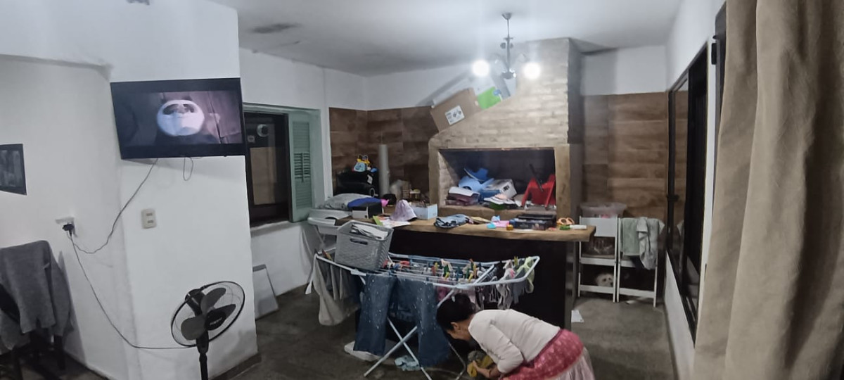 Casa ID.5931 - Venta Casa Reciclada 2 Dormitorios Barbacoa Perez Castellano