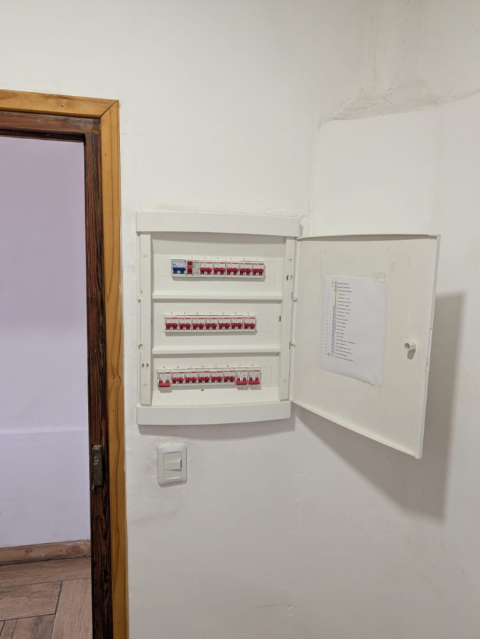 Casa ID.5946 - Alquiler o Venta Casa ideal Empresa La Blanqueada 160m2