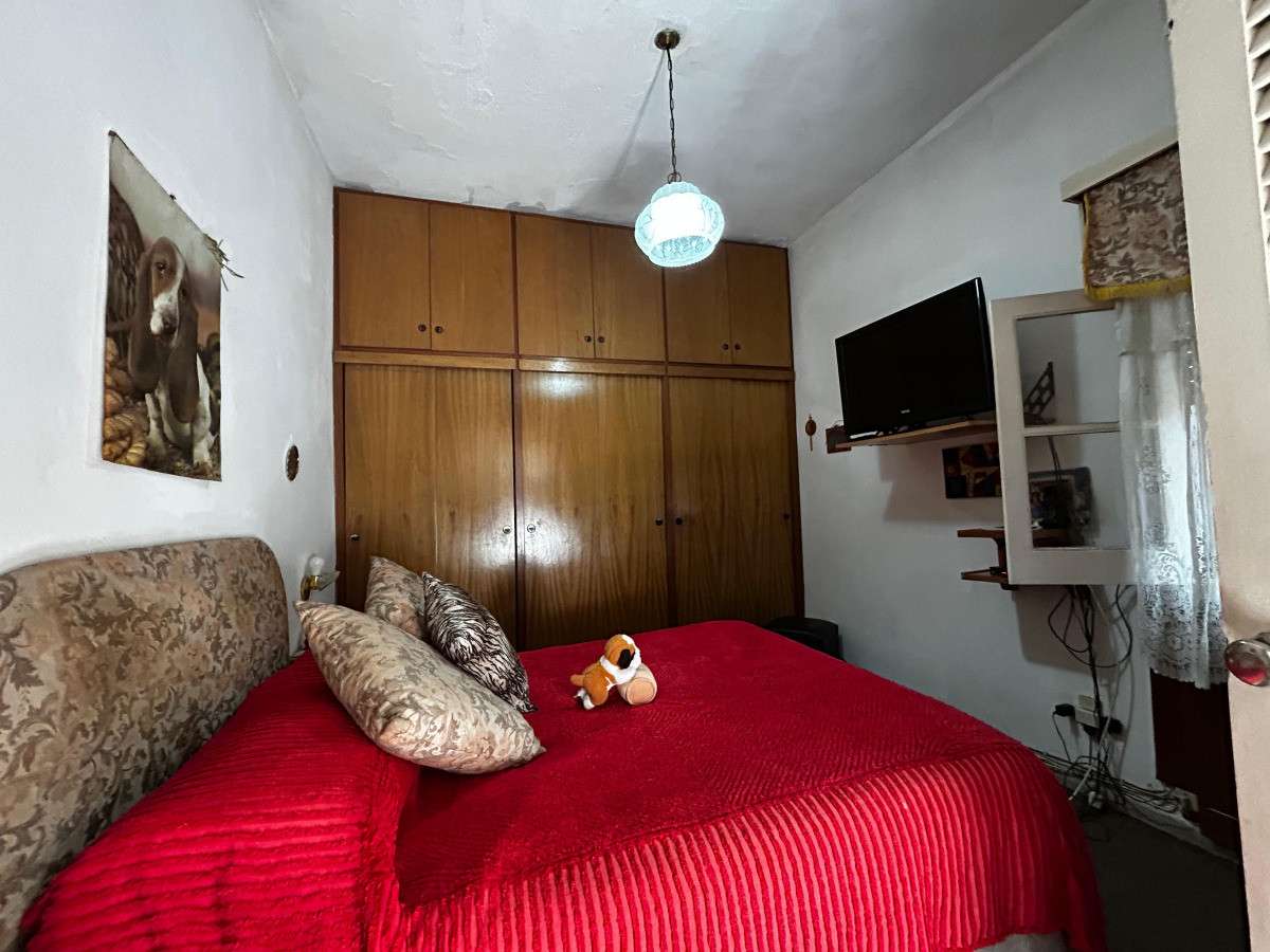 Casa ID.2740 - Venta Casa en ph 2 Dormitorios Buceo con Barbacoa y Garaje