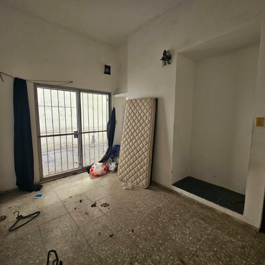 Casa ID.6139 - Venta Casa con Fabrica y Apartamento Bella Vista Inversion