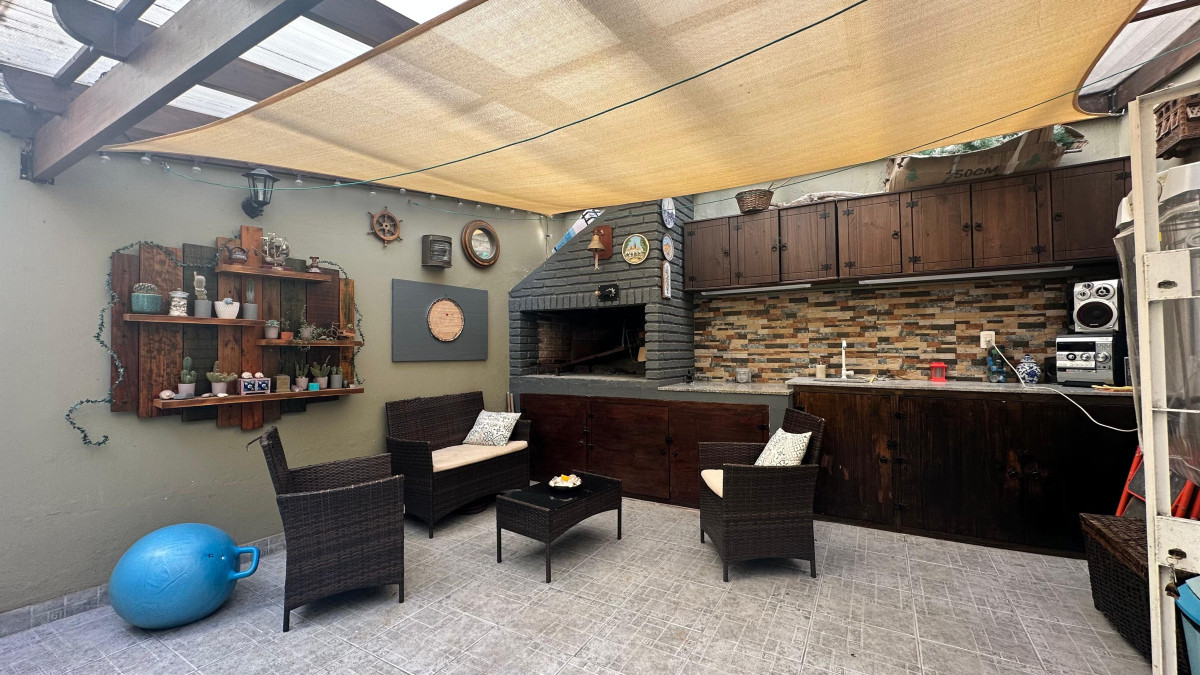 Casa ID.4519 - Venta Casa en PH 2 Dormitorios Pocitos con patio con barbacoa