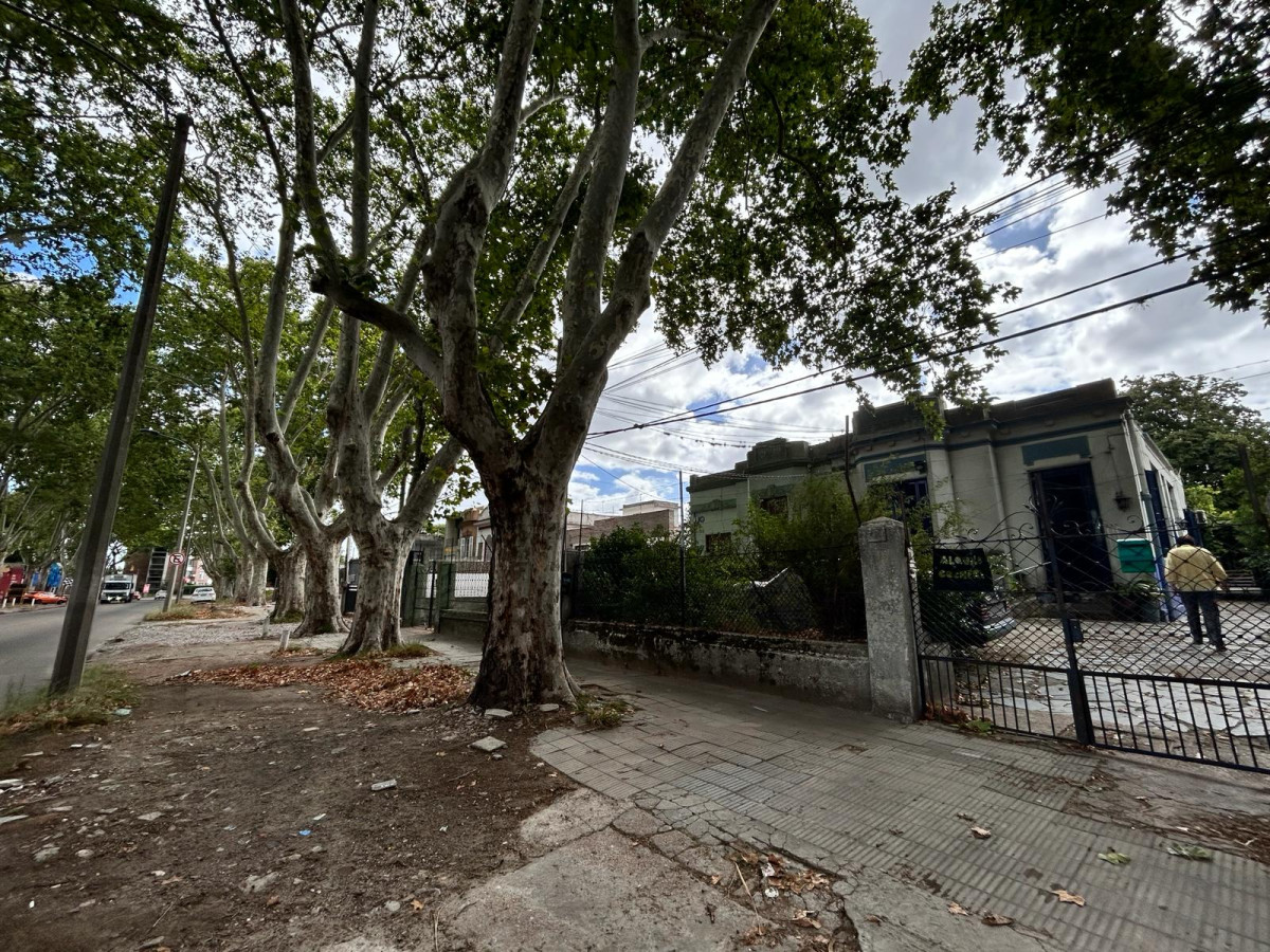 Casa ID.2977 - Venta Casa con Apartamentos Padrón Único Sayago Inversión