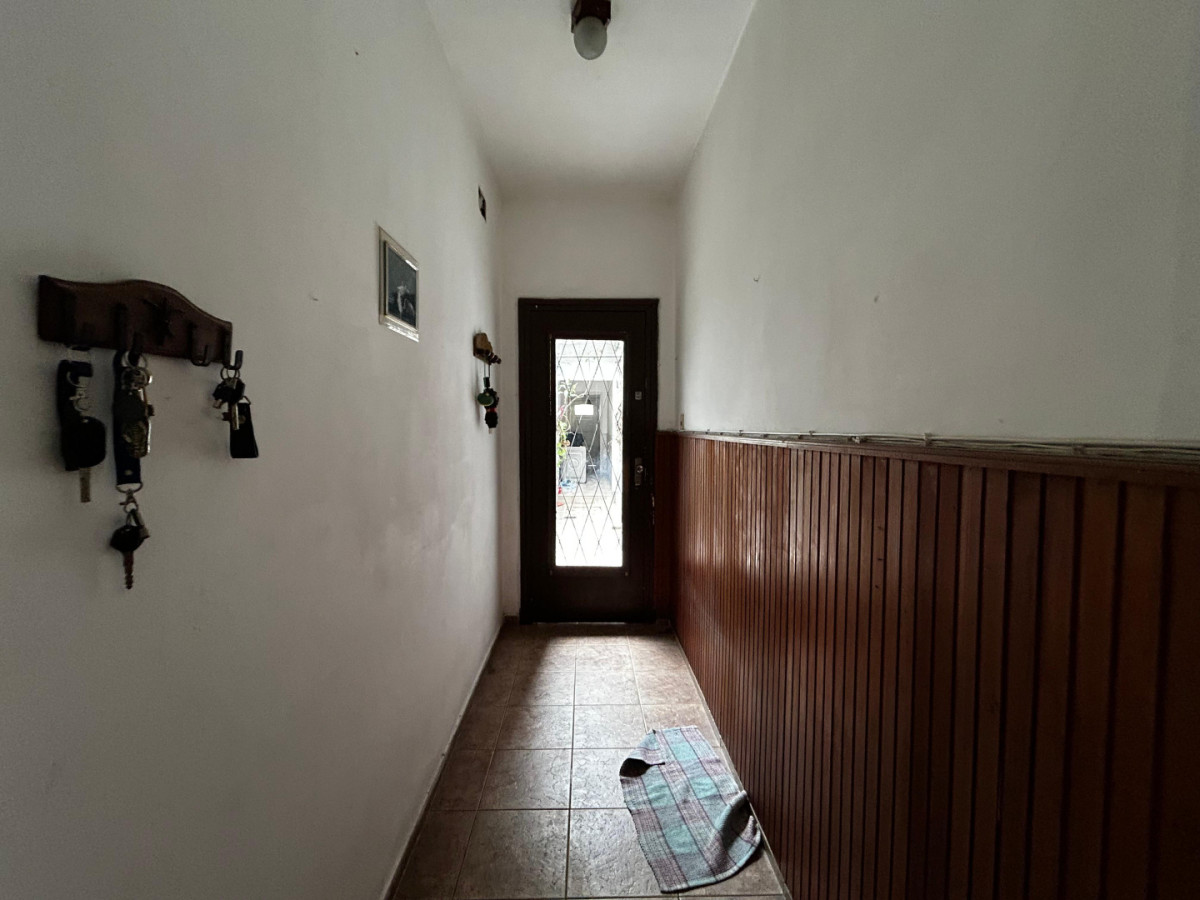 Casa ID.5459 - Venta Casa Ph 4 Dormitorios Aguada con Garaje y Patio