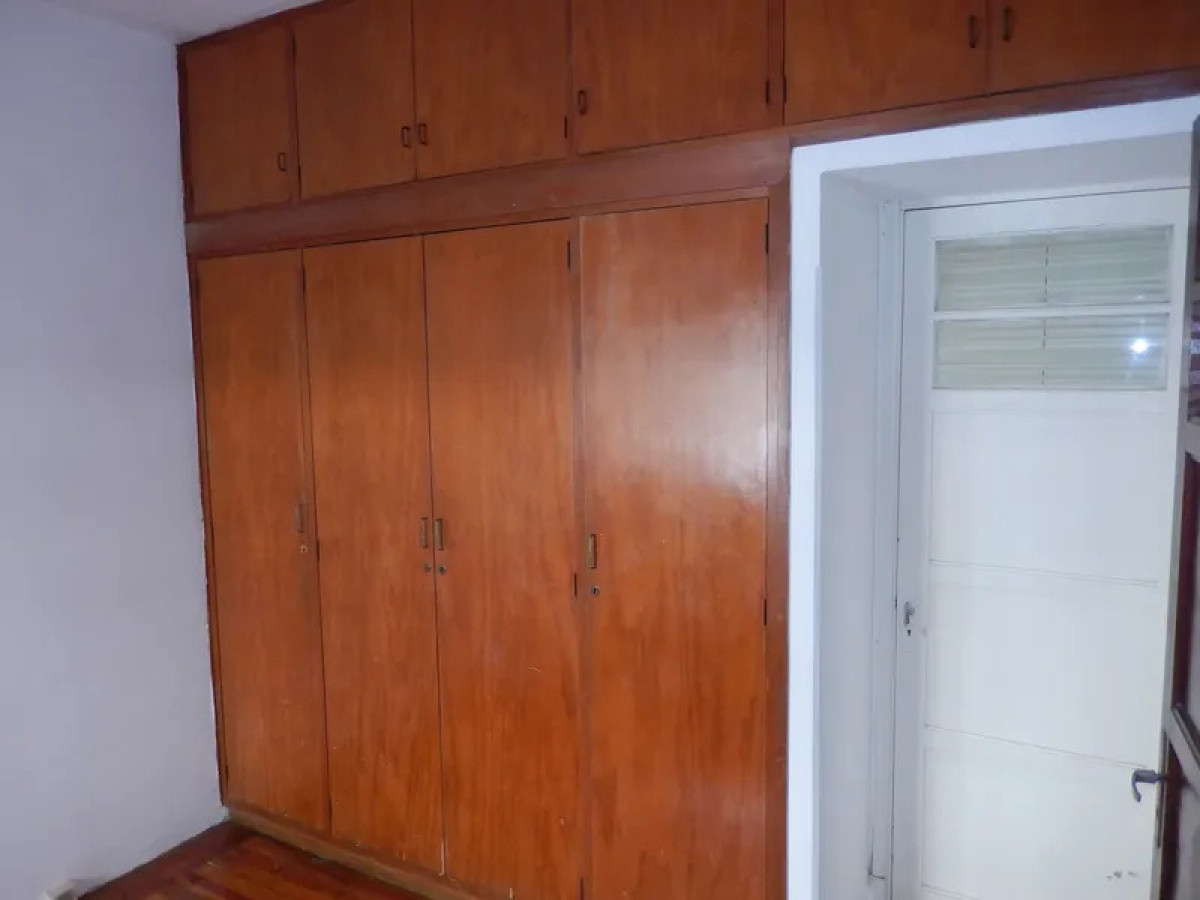 Casa ID.6417 - Alquiler Casa 1 Dormitorio Buceo con patio y cochera