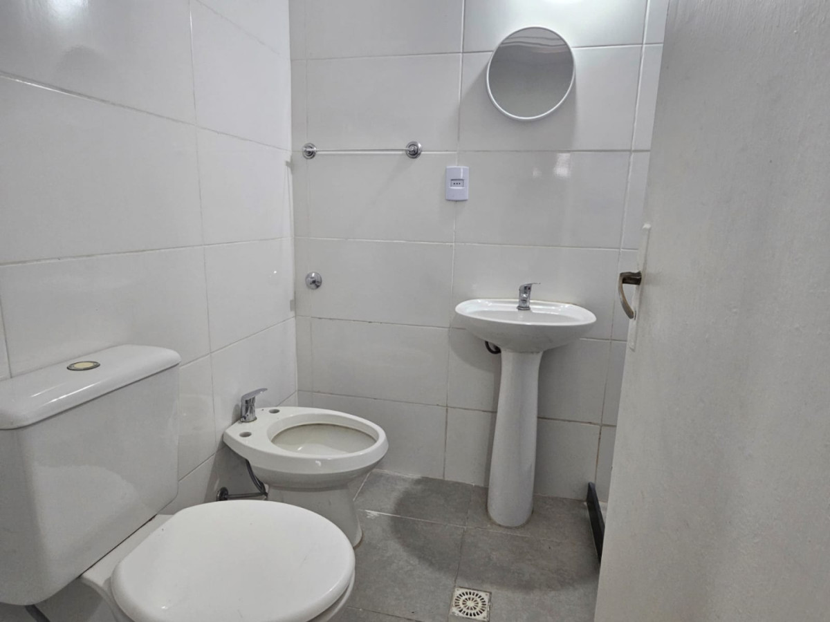 Casa ID.5650 - Alquiler Casa 1 Dormitorio La Teja con patio