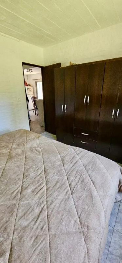 Casa ID.3664 - Venta Terreno con 2 Casas La Floresta con Barbacoa y Piscina 