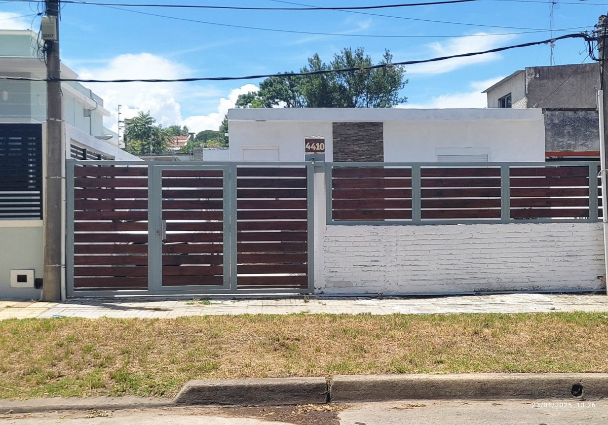 Casa ID.5103 - Venta Casa 2 Dormitorios Prado con patio y garaje