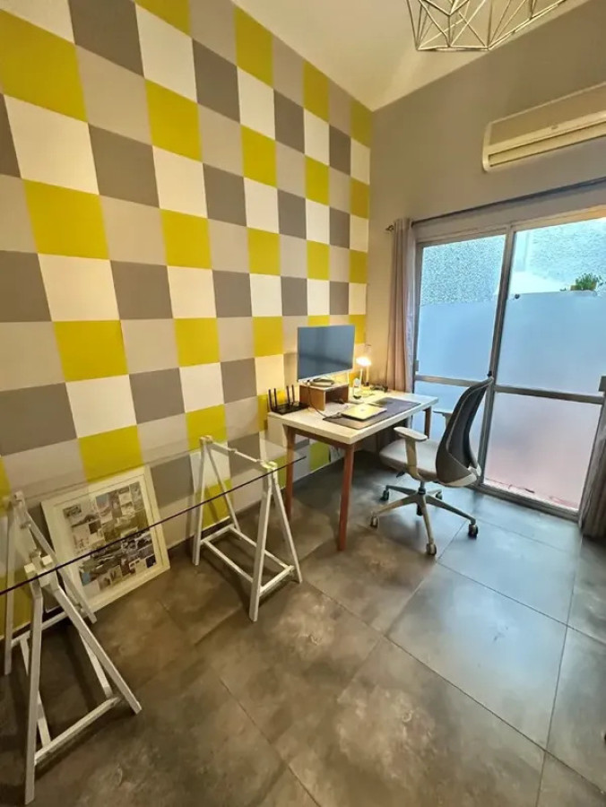 Casa ID.6069 - Alquiler Casa 3 Dormitorios Pocitos con patio y cochera